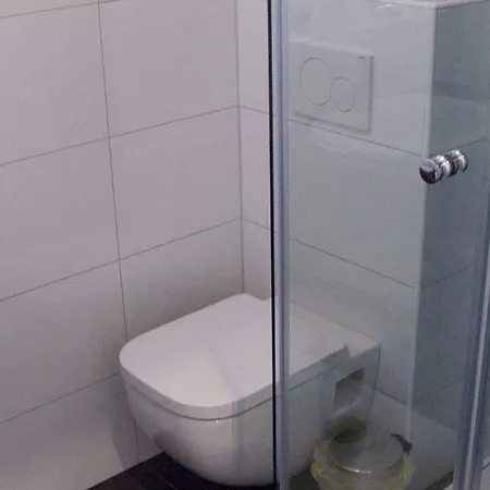Apartmenthaus Zum Birnbaum 6 * Roßtal